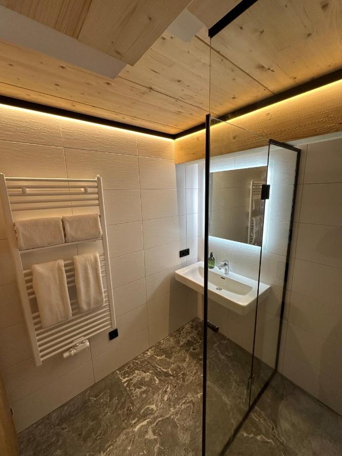 Pension Dorferwirt Bramberg am Wildkogel Szoba fotó